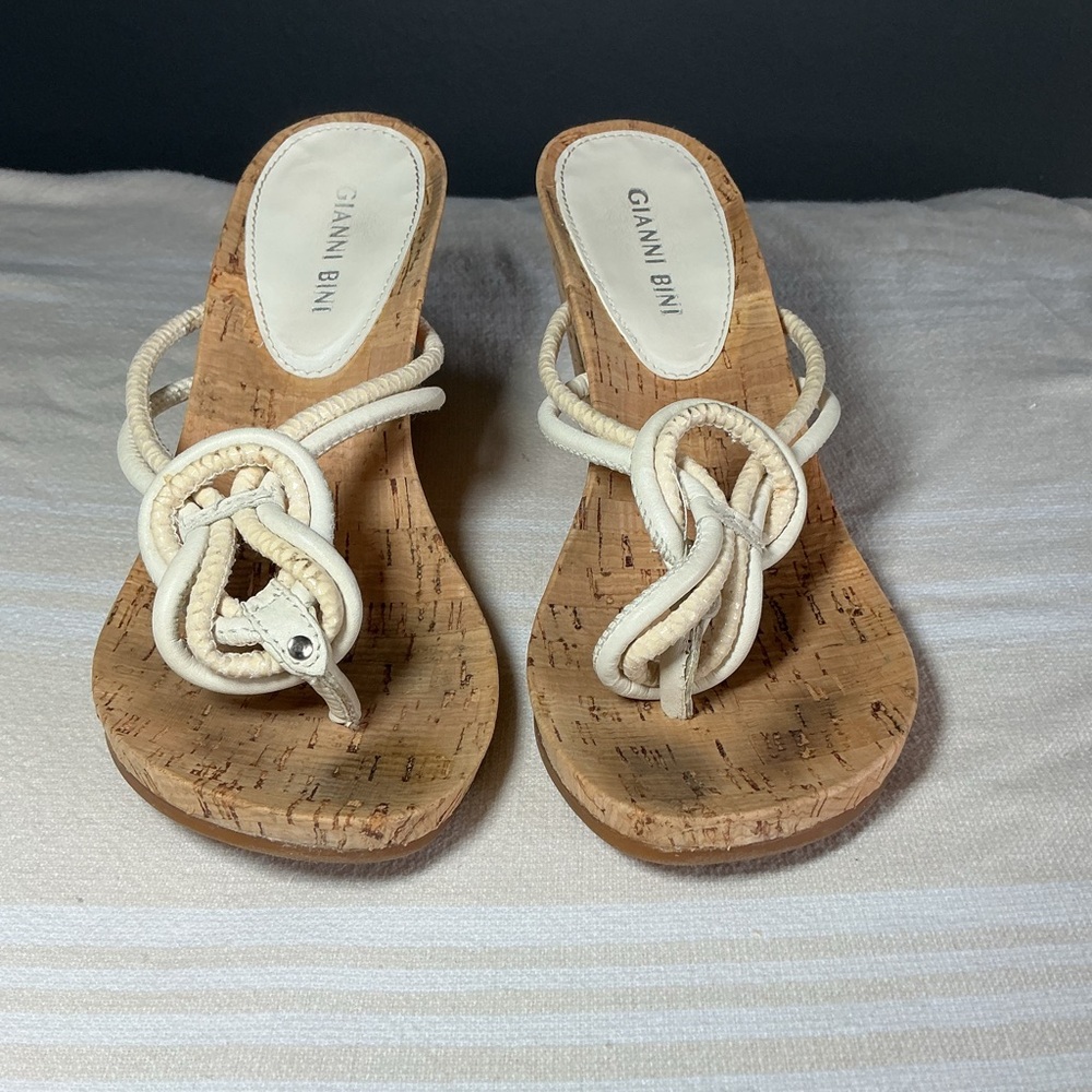 Gianni Bini Cream Knotted Rope Cork Slide Sandals